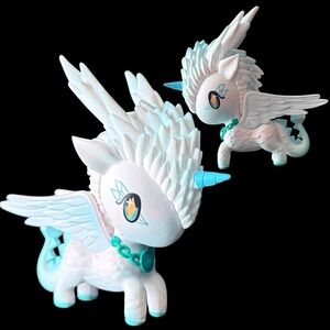 Tokidoki 'Mystical Dragon' Unicornos- Feather Dragon Figure
